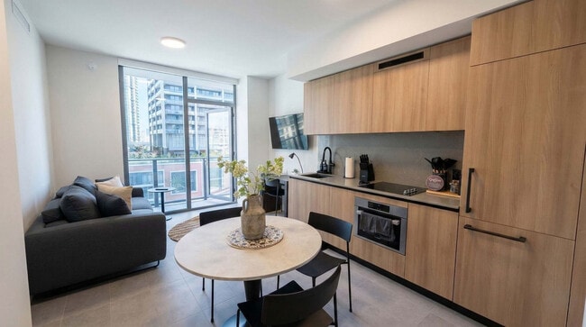 Building Photo - 121 NE 5th St