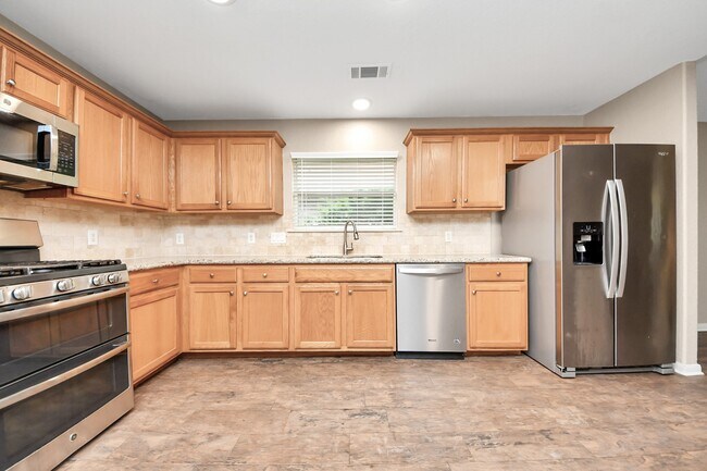 Building Photo - 14610 Hazy Ridge Ln