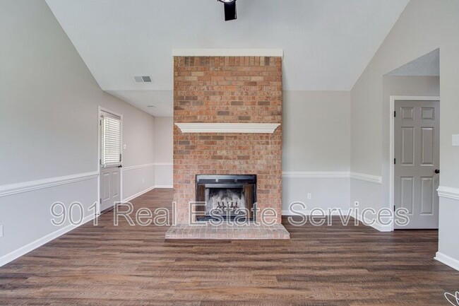 Building Photo - 6934 Southknoll Ave