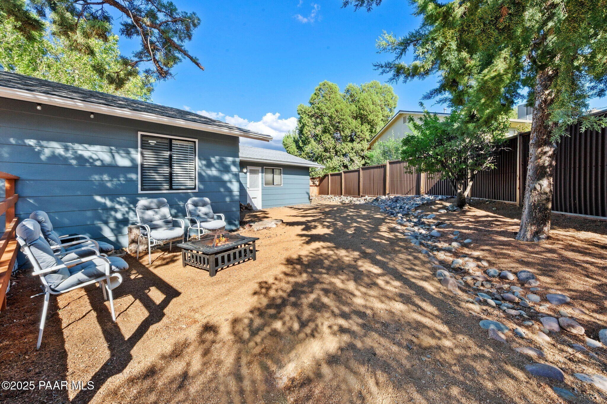 Building Photo - 510 S Skyview Dr