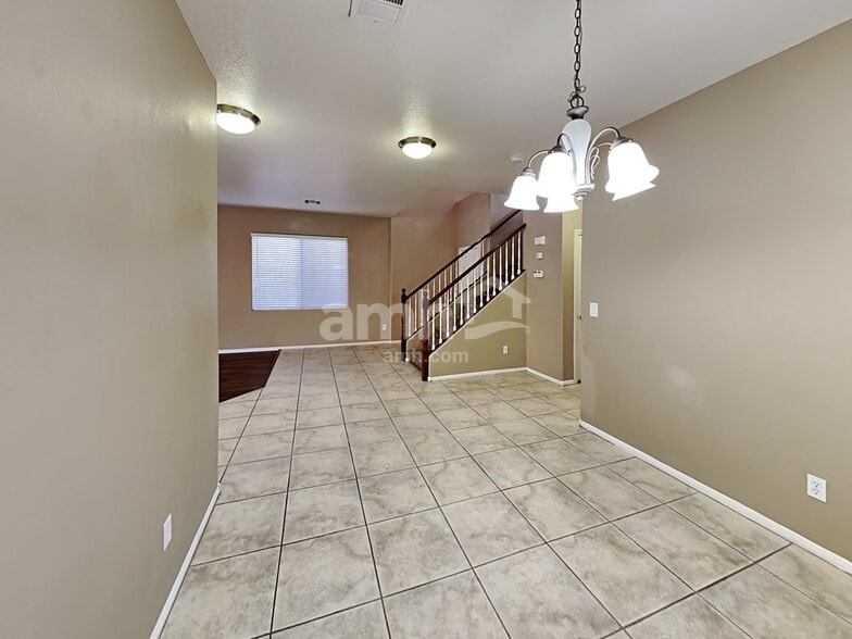 Building Photo - 7947 Dexter Falls St