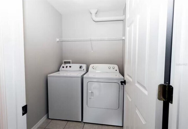 Building Photo - 251 Hypolita Ave