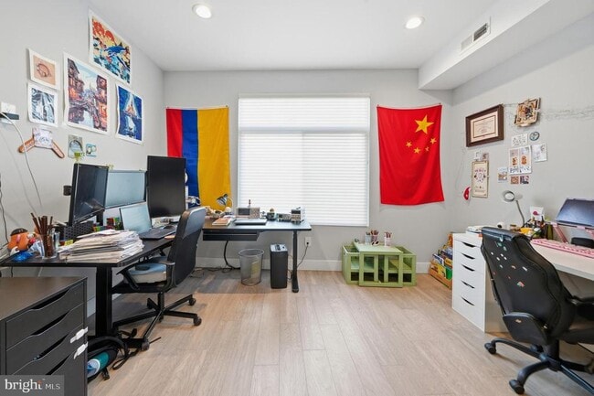 Building Photo - 1728 Ingersoll St