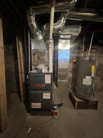 Building Photo - 3449 Preston St