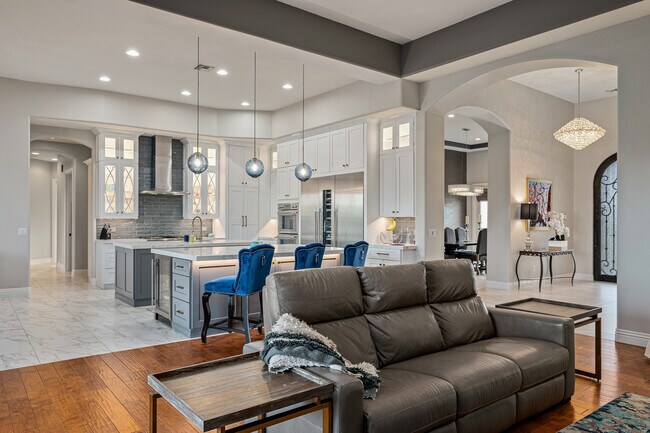 Building Photo - 12131 E Cloud Rd