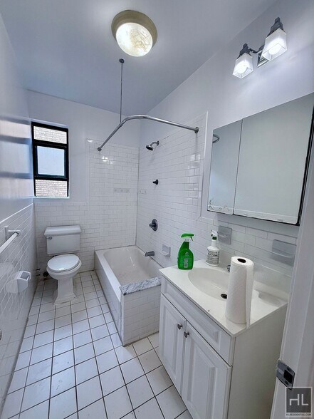 Building Photo - West 171st Street