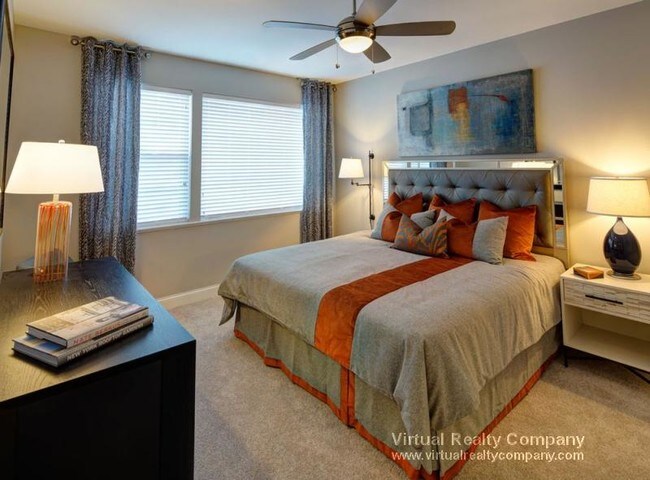 Building Photo - 1500 Lake Cook Rd