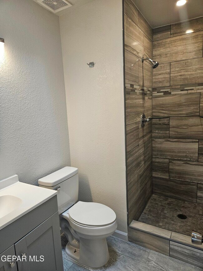 Building Photo - 1738 Dean Jones Dr