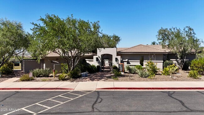 Building Photo - 10637 E Blanche Dr