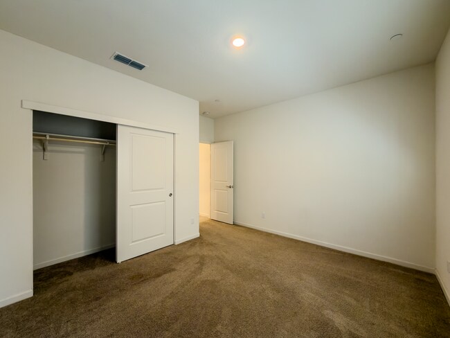 Building Photo - 2048 Ballet Way