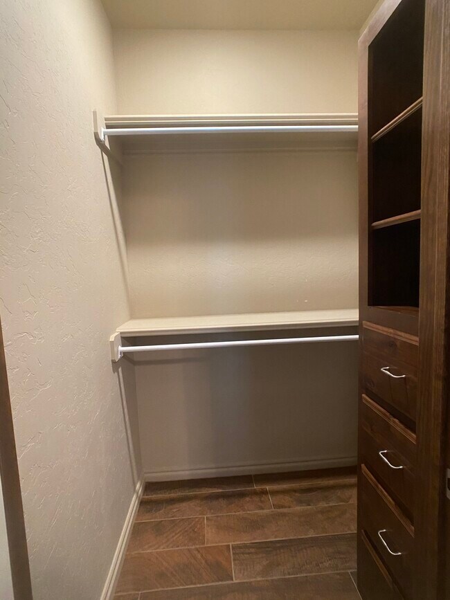 Building Photo - 3 Misty Morning Ln