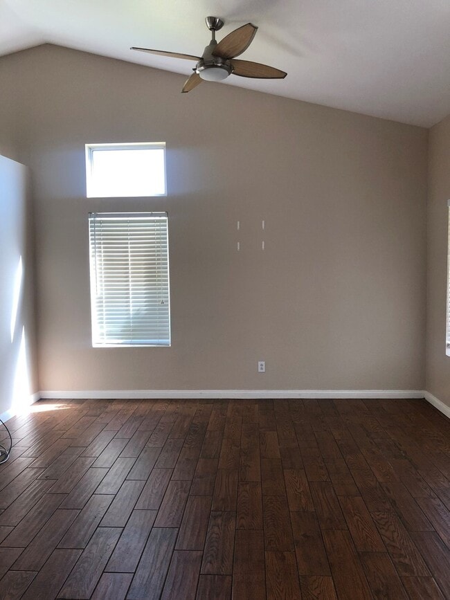 Building Photo - Gorgeous and Large  4 bedroom Custom Single Story Rental Home