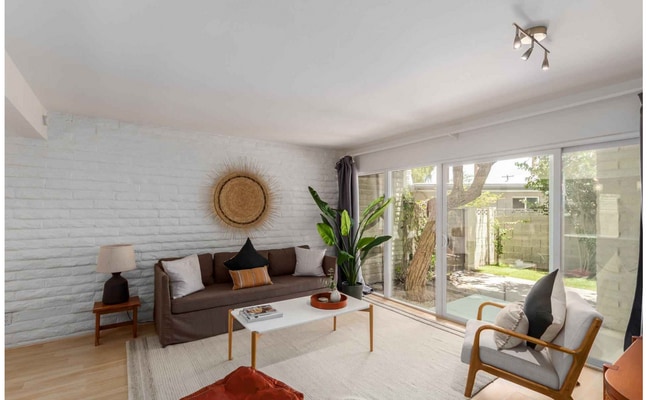 Building Photo - 4352 N 36th Plz