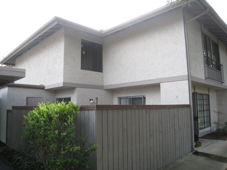Building Photo - 9598 Easter Way