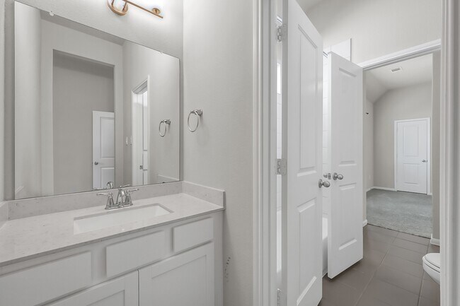 Building Photo - 2807 Jehlon Ln