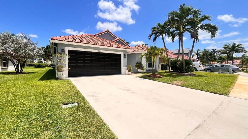 Building Photo - 1627 Oak Berry Cir