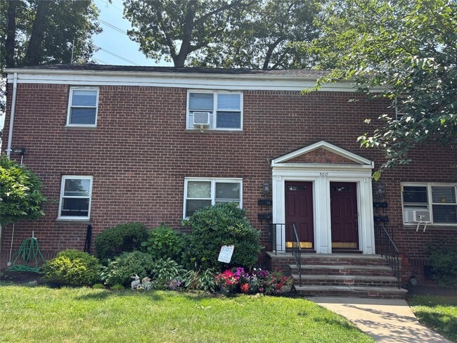 Primary Photo - 560 Tuckahoe Rd