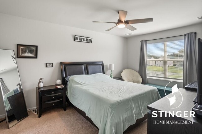 Building Photo - 19 Seneca Wy