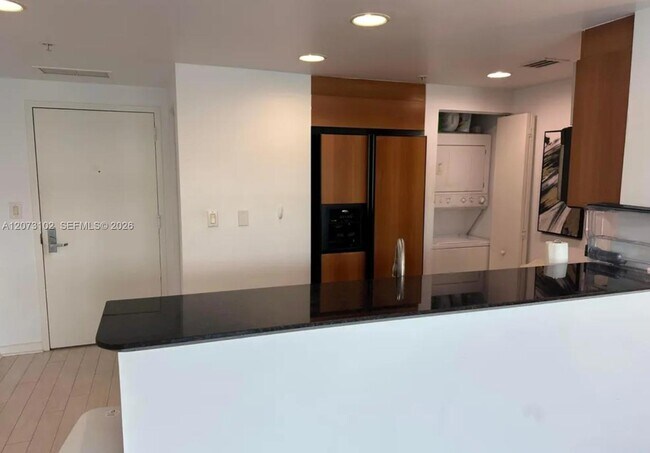 Building Photo - 335 S Biscayne Blvd
