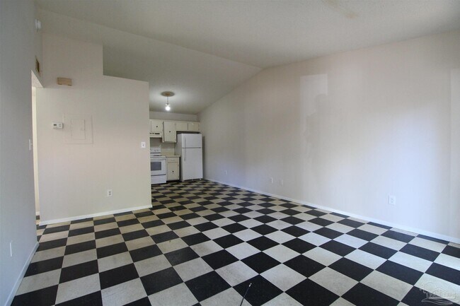 Building Photo - 6801 Tiki Ln