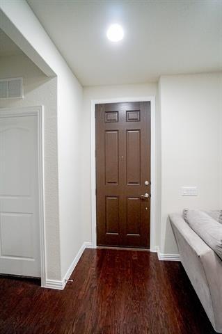 Building Photo - 841 Birdie Dr