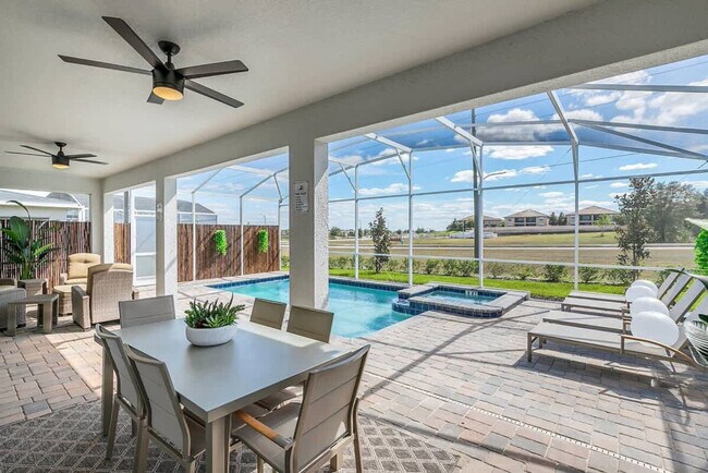 Building Photo - 9016 Sommerset Hills Dr