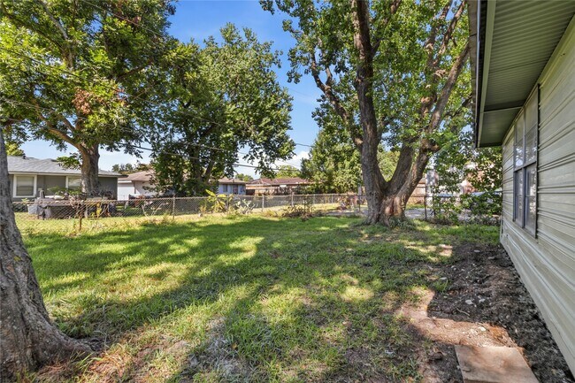 Building Photo - 2811 Morningside Ln