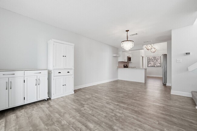 Building Photo - Premier Marina Cove end unit!!   Coastal Lifestyle at its BEST!!