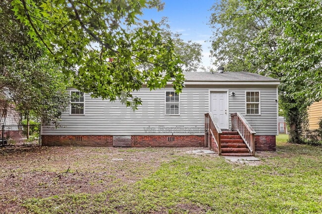 Building Photo - 2492 Coleman Ave