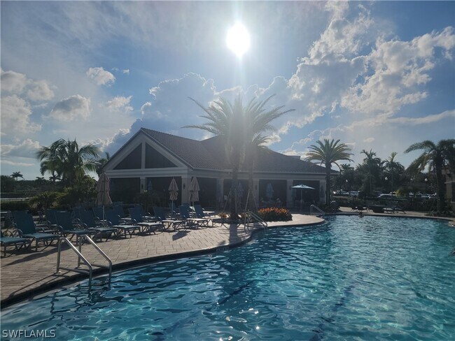 Building Photo - 10321 Heritage Bay Blvd