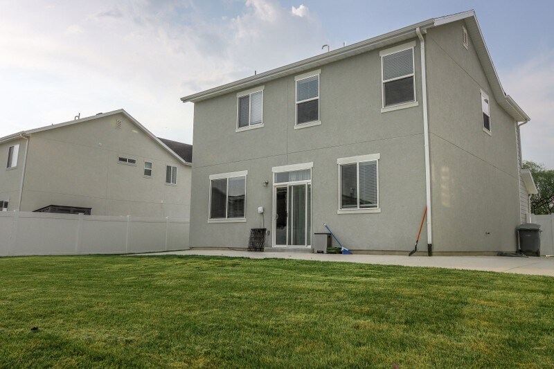 Building Photo - 419 W 720 S