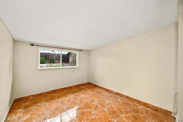 Building Photo - 714 Begonia St