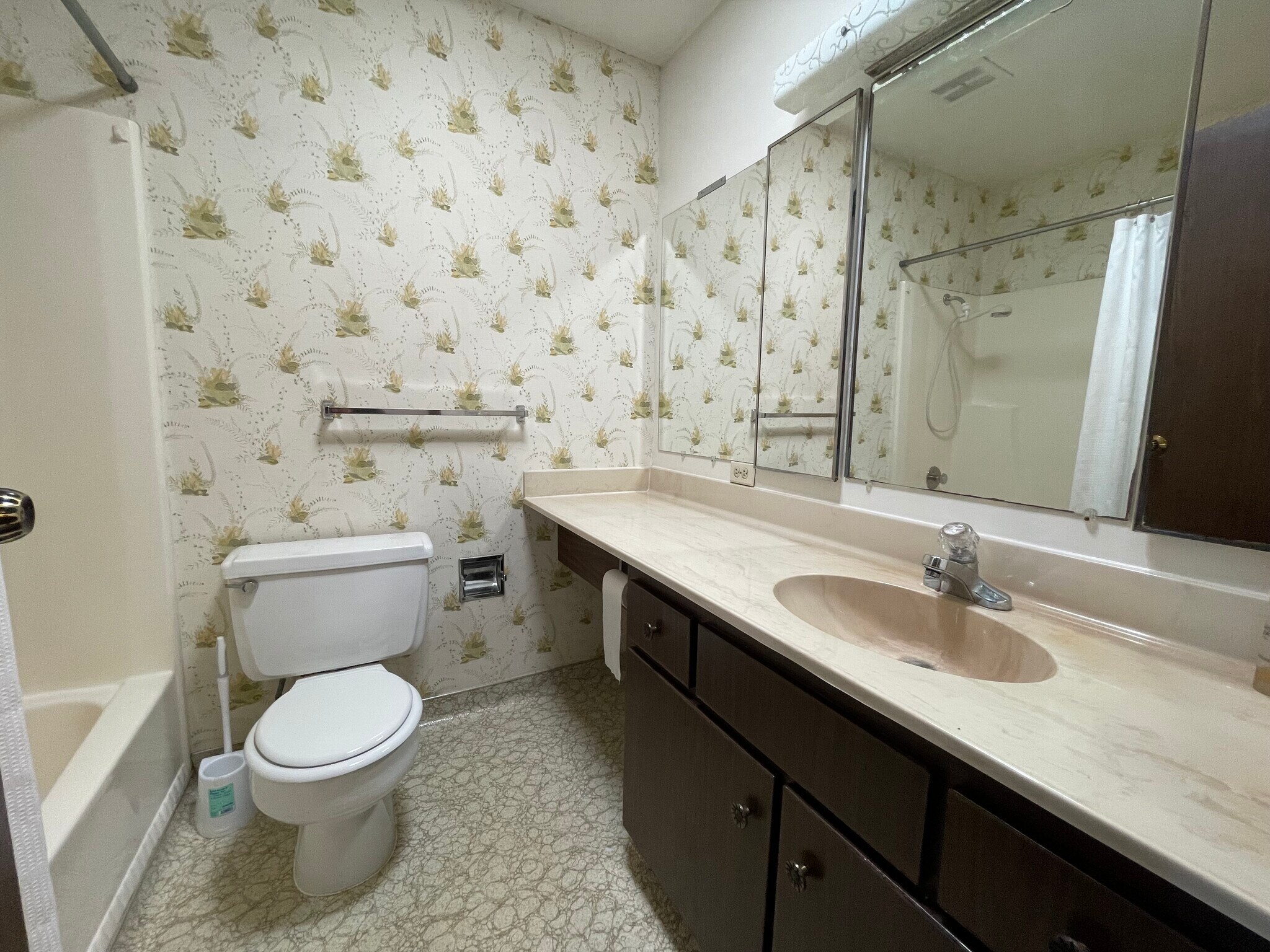Building Photo - 515 Verducci Dr