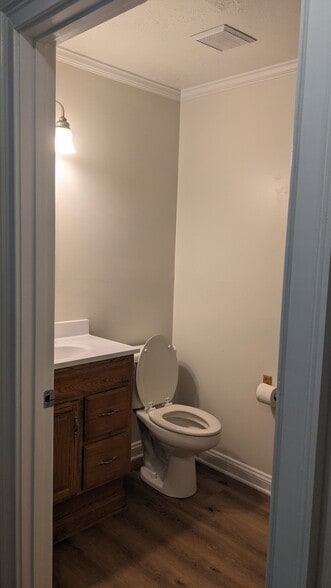 Building Photo - 123 Greene Dr