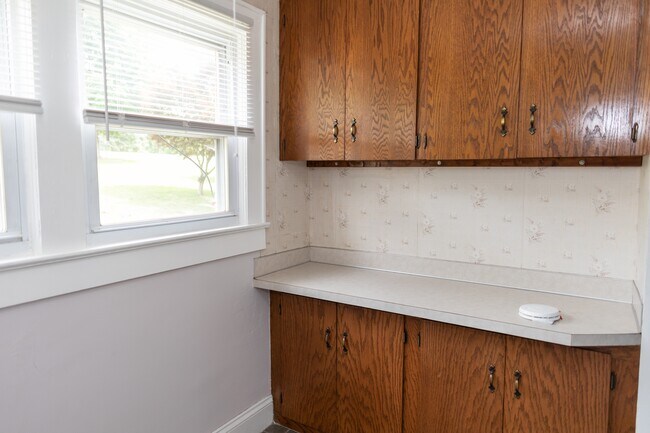 Building Photo - 751 Harris Ave NW