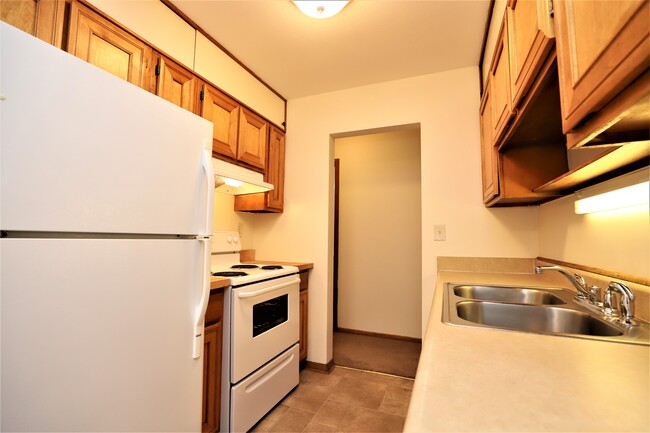 Building Photo - Pendleton Apartments