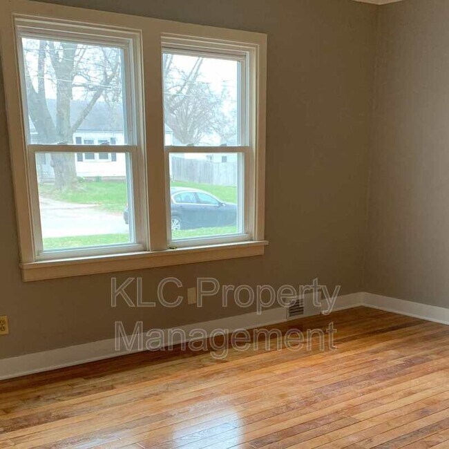 Building Photo - 3939 14th St