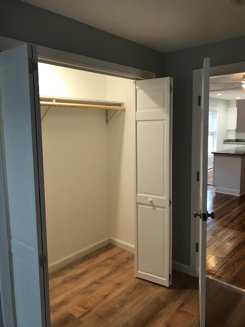 Building Photo - 29 Cutler St