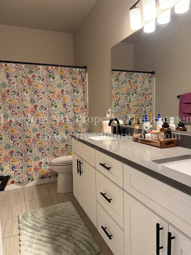 Building Photo - 17315 Pendleton St SW