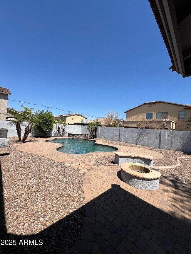 Building Photo - 6729 S Pewter Way