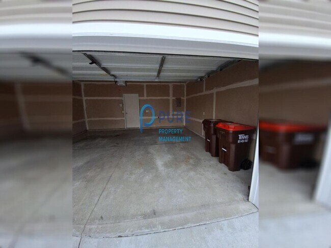 Building Photo - Woodbury 3 BR /2 BA Pet friendly Townhouse...