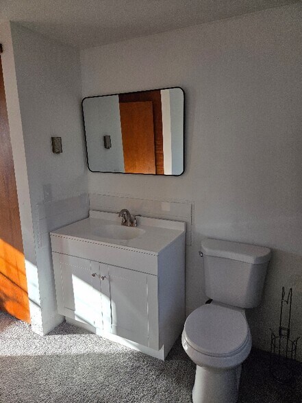 Building Photo - 1378 Devon Dr NW