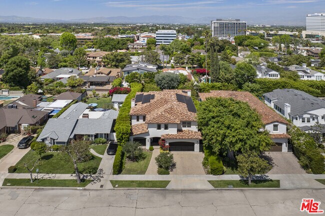 Building Photo - 15451 Varden St