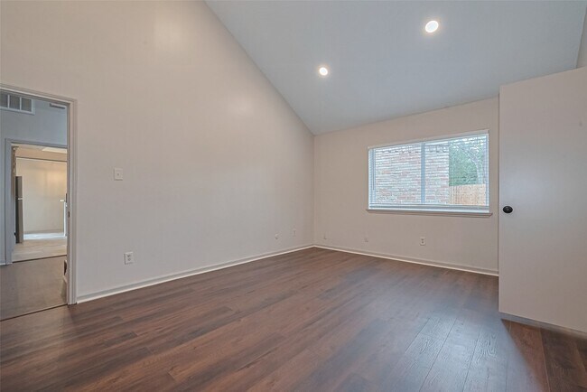 Building Photo - 1940 E Allegro St