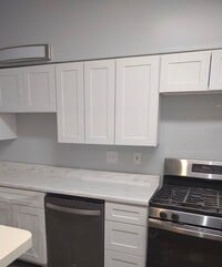 Building Photo - 32_513