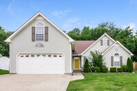 Building Photo - 3419 Hardwood Dr