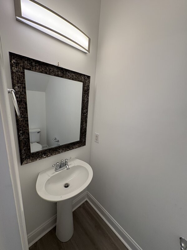 Building Photo - 1921 Wayne St