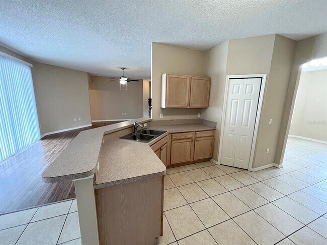 Building Photo - 36 Ripplewood Ln