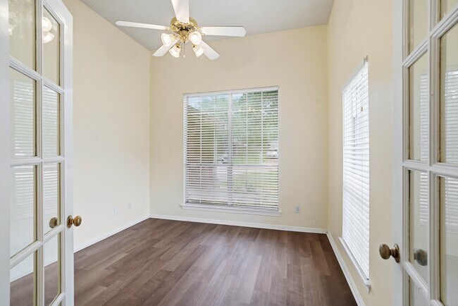 Building Photo - 21107 Stoney Haven Dr