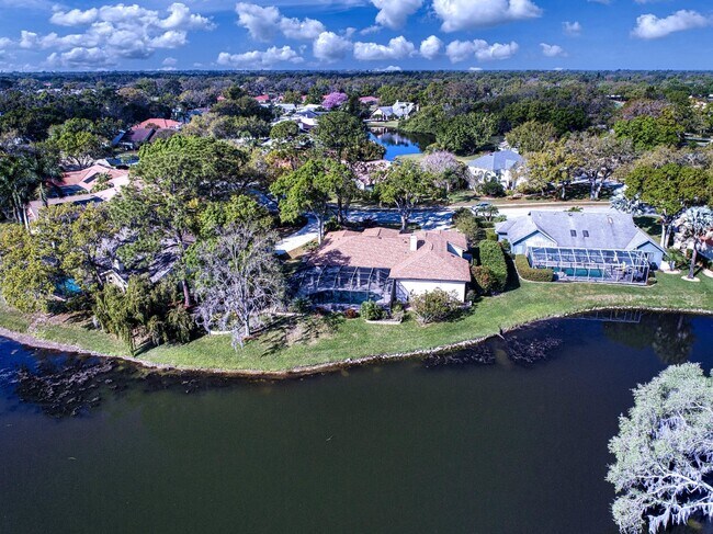 Building Photo - Palm Aire Fully Furnished Rental